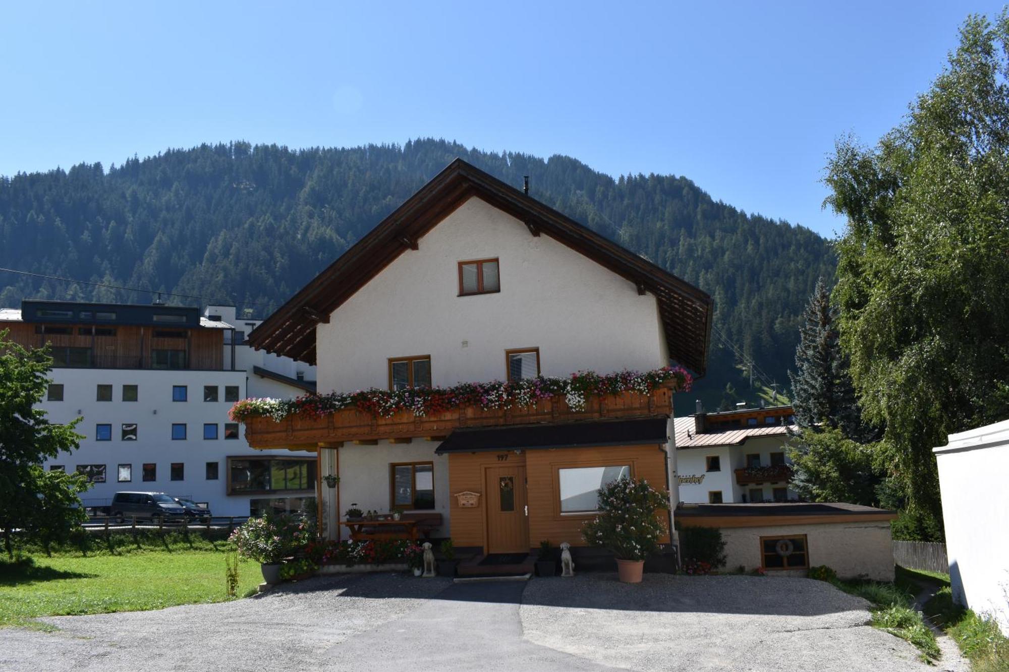 Hirschstube Nauders Panzió Kültér fotó
